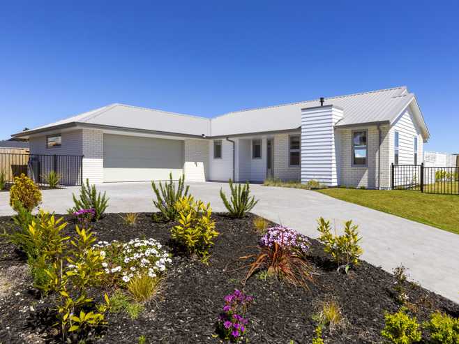 16 Makomako Crescent, Wharewaka