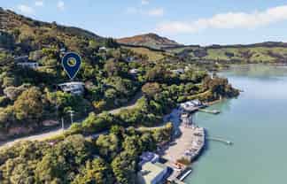 21 Bayview Road, Charteris Bay