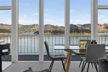 21 Bayview Road, Charteris Bay