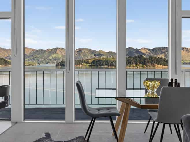 21 Bayview Road, Charteris Bay