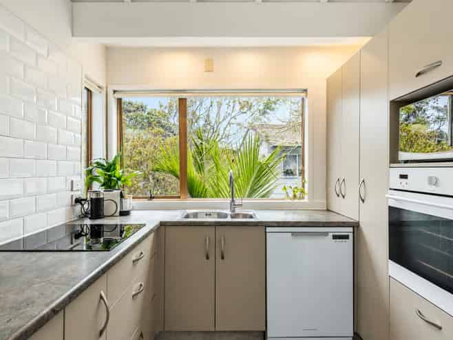 1/103A Mountbatten Avenue, Hillcrest