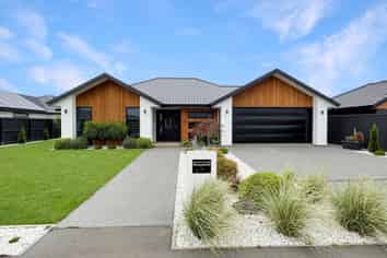 3 Flight Cl, Rolleston