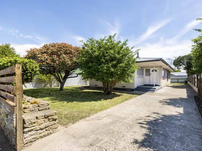 23 Liverpool Crescent, Flaxmere