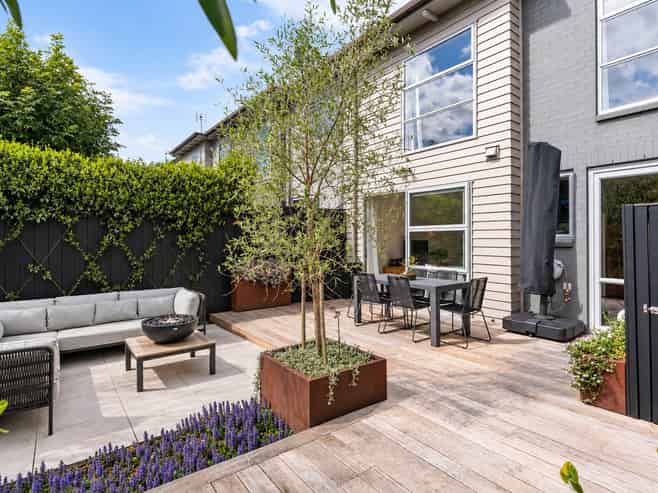 8 Oioi Road, Hobsonville