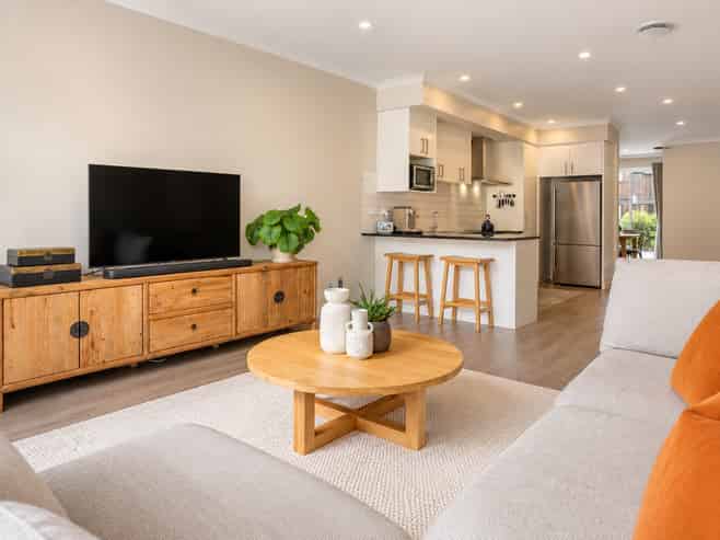 8 Oioi Road, Hobsonville