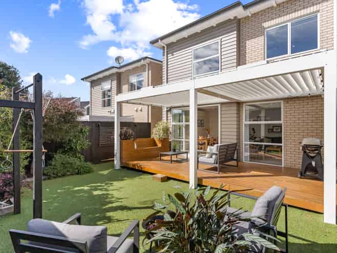 16 Skylark Road, Hobsonville