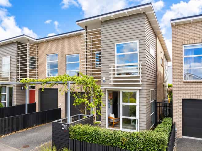 16 Skylark Road, Hobsonville