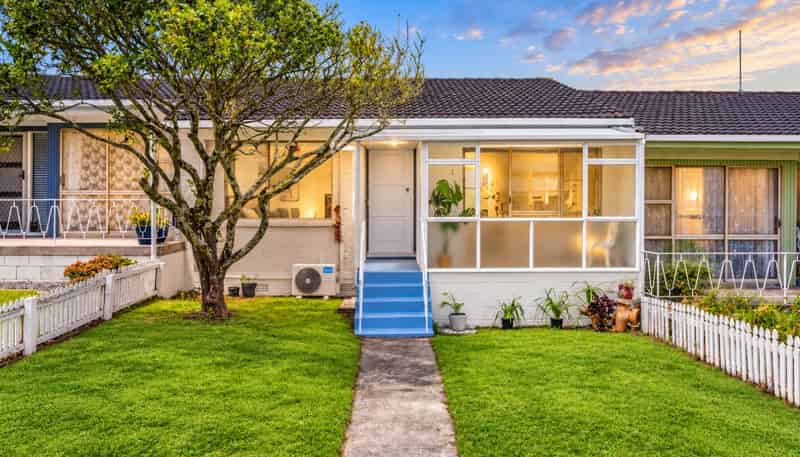 2/67A Roberton Road, Avondale