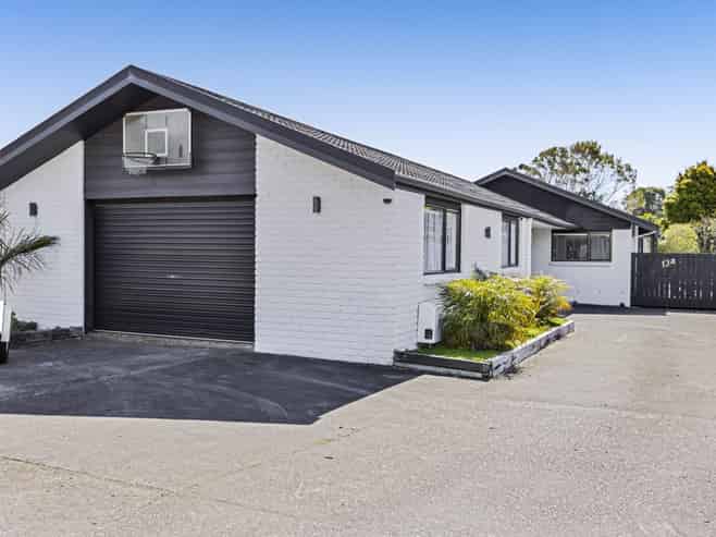 13A Karamea Street, Whalers Gate