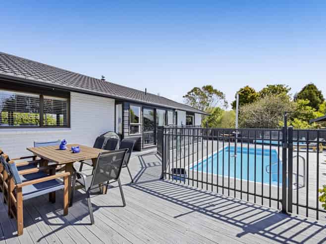 13A Karamea Street, Whalers Gate