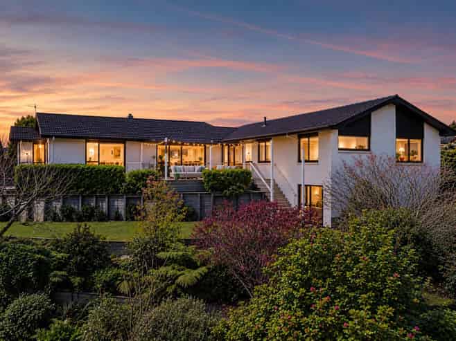 13A Karamea Street, Whalers Gate