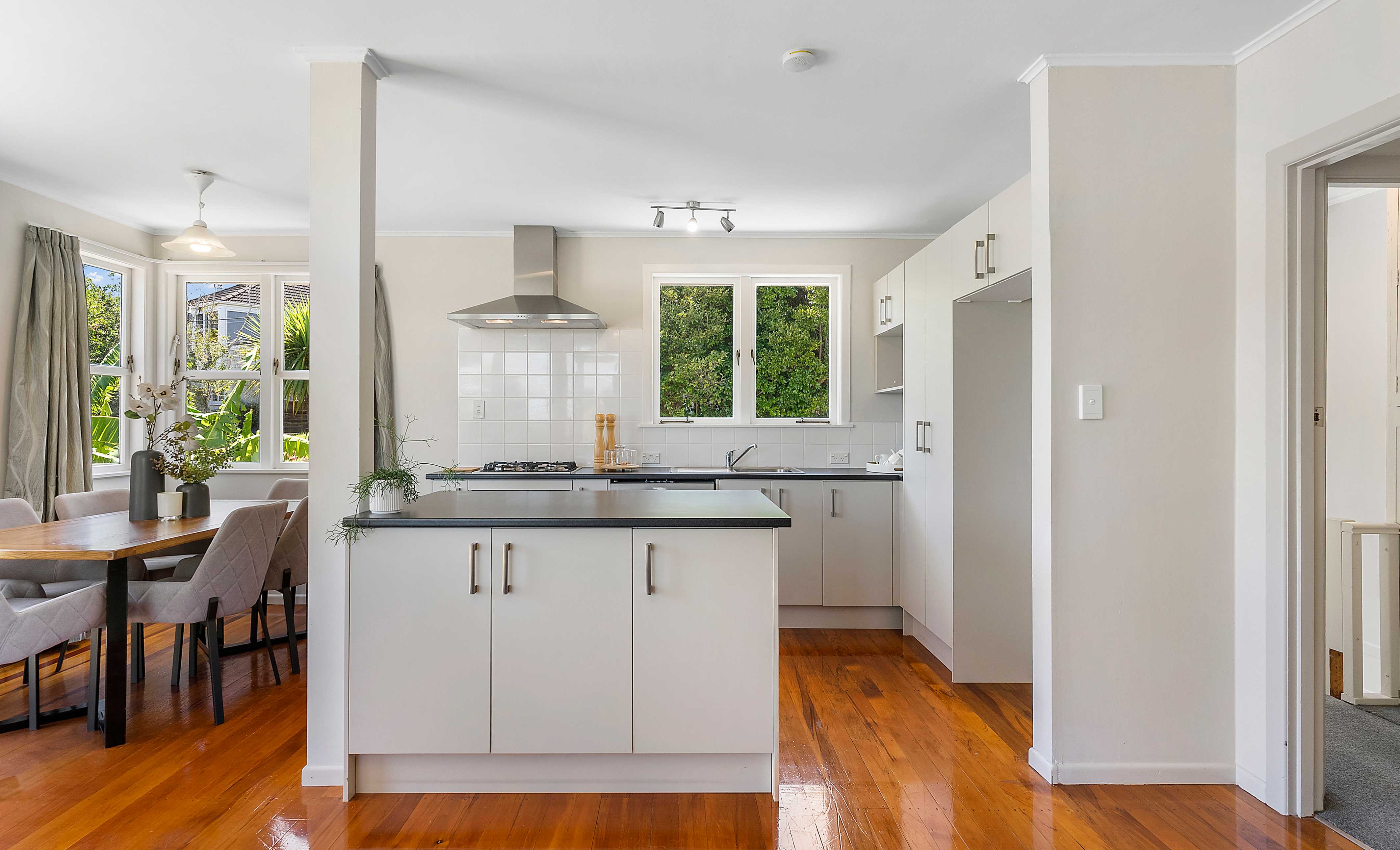 Calendar 172 4 Webb Place, Forrest Hill, North Shore City - For Sale - realestate.co.nz