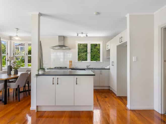 4 Webb Place, Forrest Hill