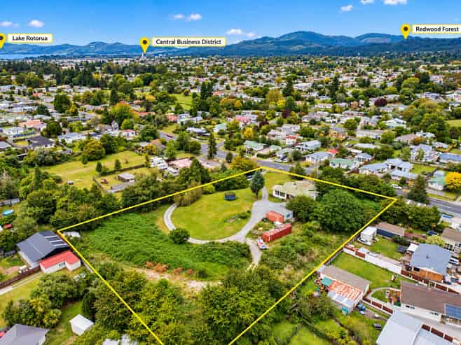 233 Sunset Road, Sunnybrook