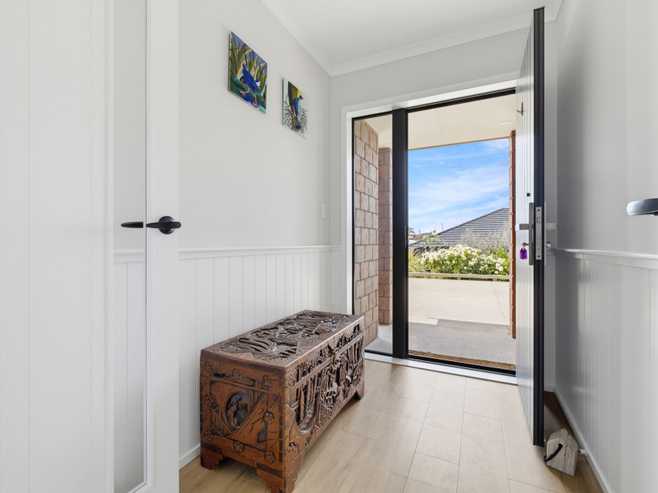 21 Omega Place, Coastlands
