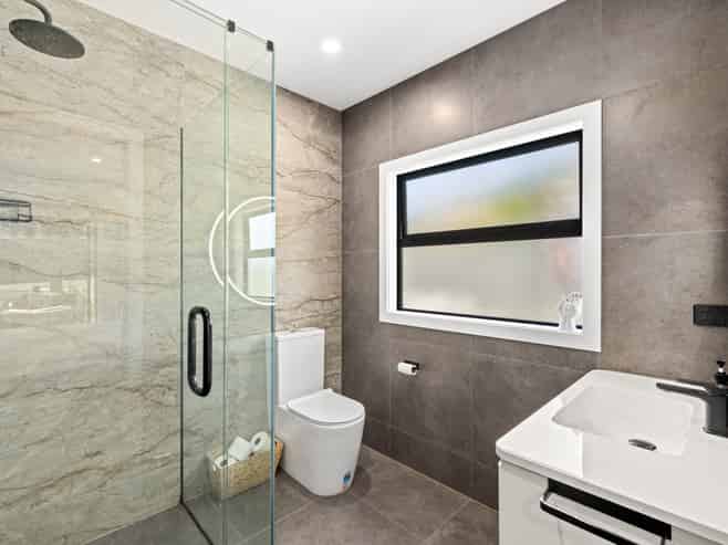 69 Oak Road, Poraiti