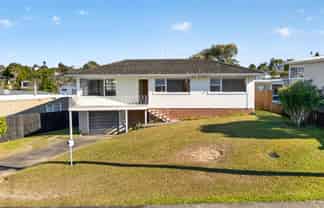 55 Royal View Road, Te Atatu South