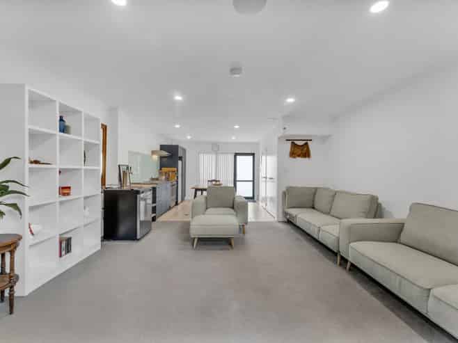14/3 Ambrico Place, New Lynn