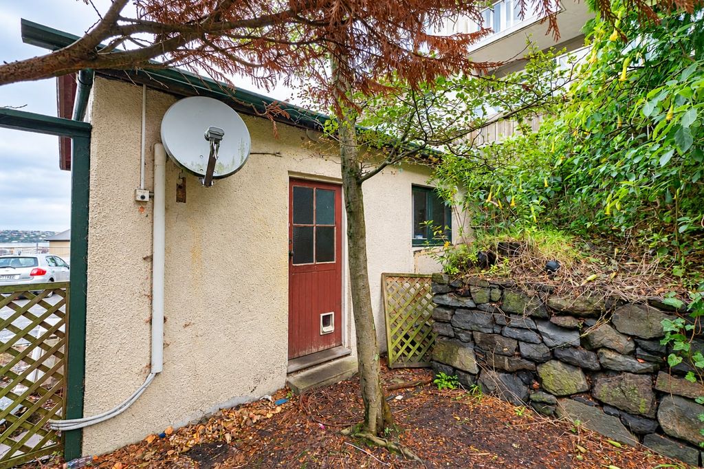 1 Bed Cottage Available 2027 1