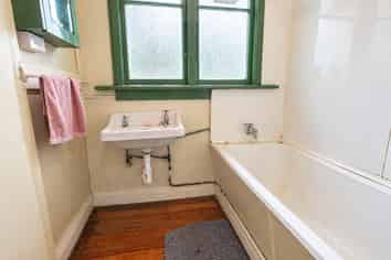 46 Park Street, North Dunedin