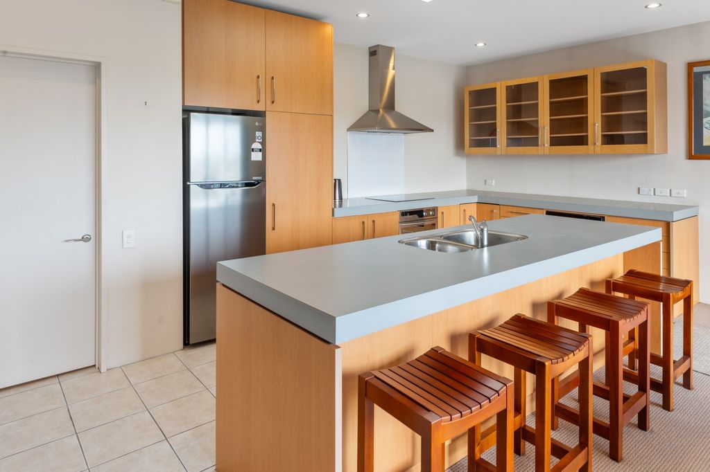 Move-In-Ready - Spacious Townhouse 3