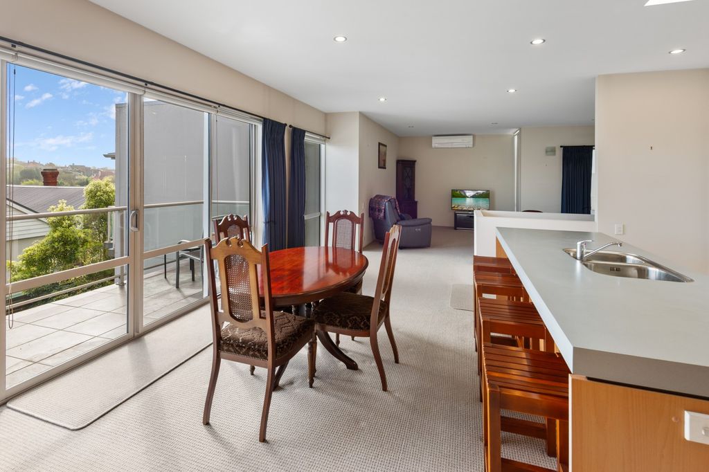 Move-In-Ready - Spacious Townhouse 5
