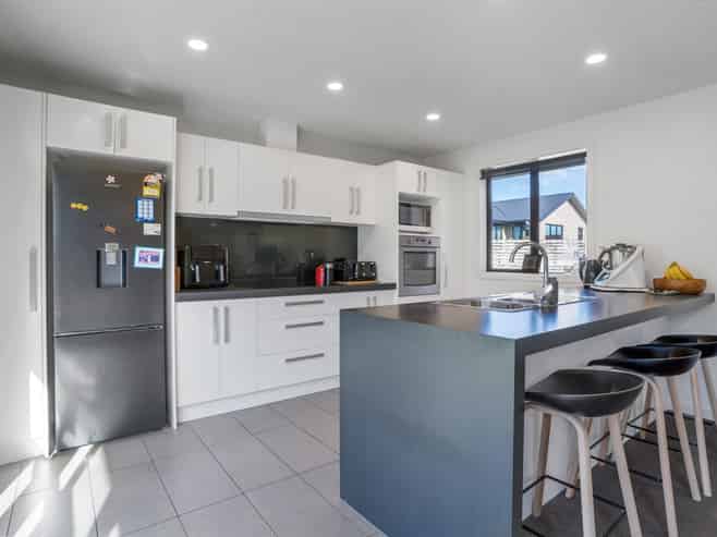 32 Welsh Road, Winton