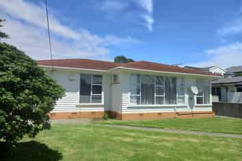 38 McLean Street, Strandon