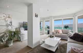 205/6 Durham Street, Tauranga