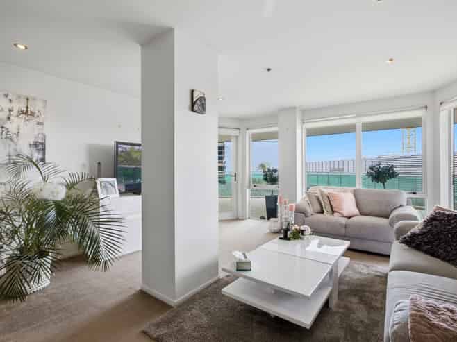 205/6 Durham Street, Tauranga