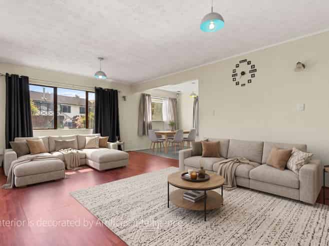 9 Gosford Drive, Botany Downs