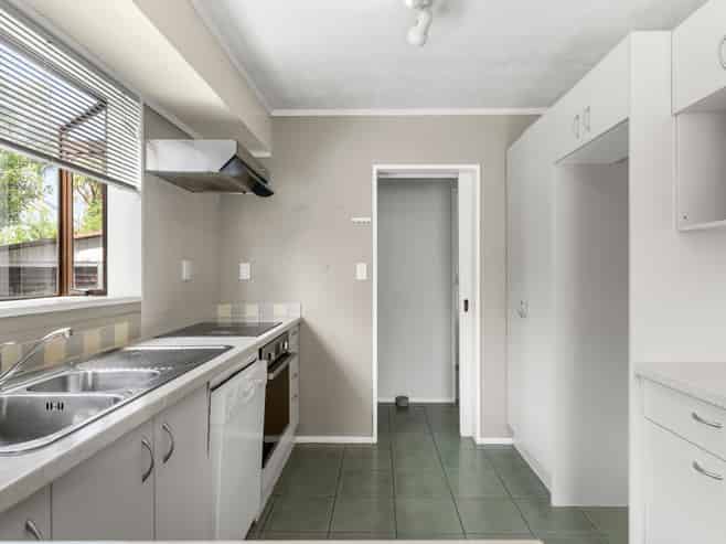 9 Gosford Drive, Botany Downs