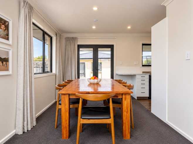 145 Taradale Road, Pirimai