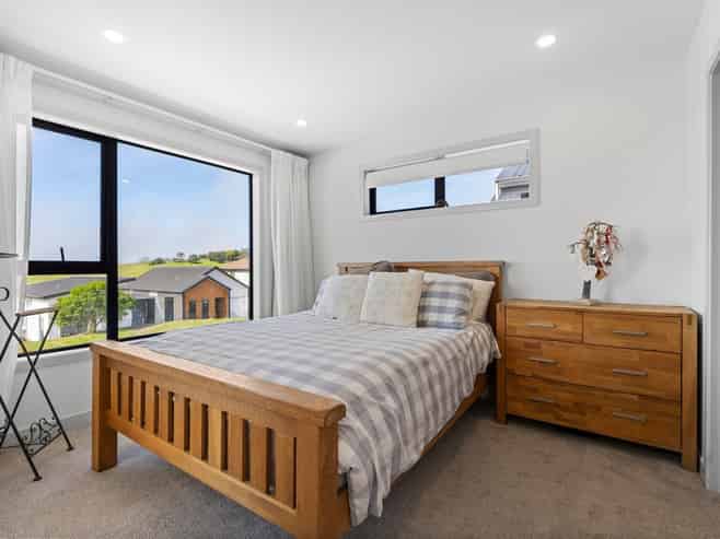 Auckland - Address withheld