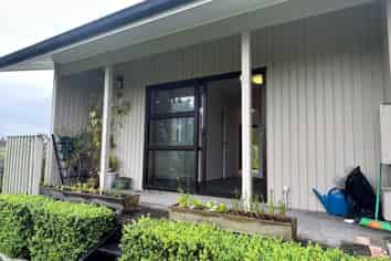 253 Whitford Road, Whitford