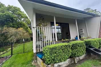 253 Whitford Road, Whitford