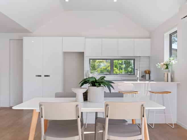 2/27 Powell Street, Avondale