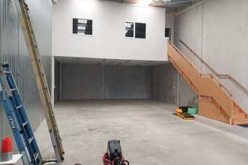 Modern Industrial Unit