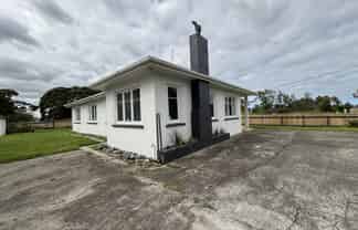 33 Burns Street, Tawhero