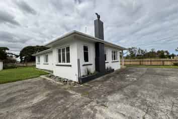 33 Burns Street, Tawhero