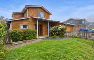 35 Landsdowne Terrace, Karori