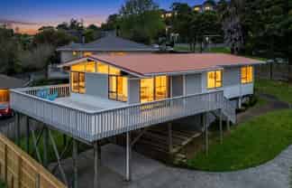 66 Spinella Drive, Bayview