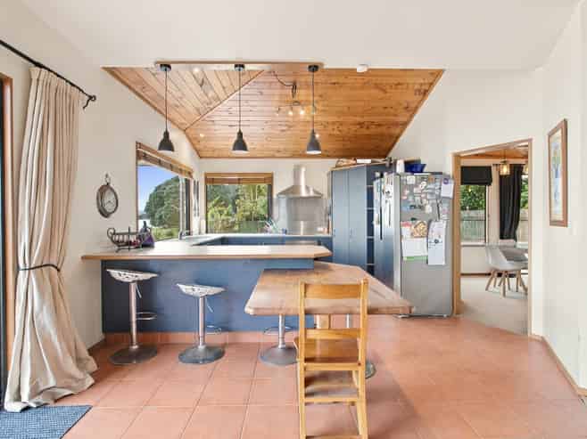 615 Thames Coast Road, Waiomu