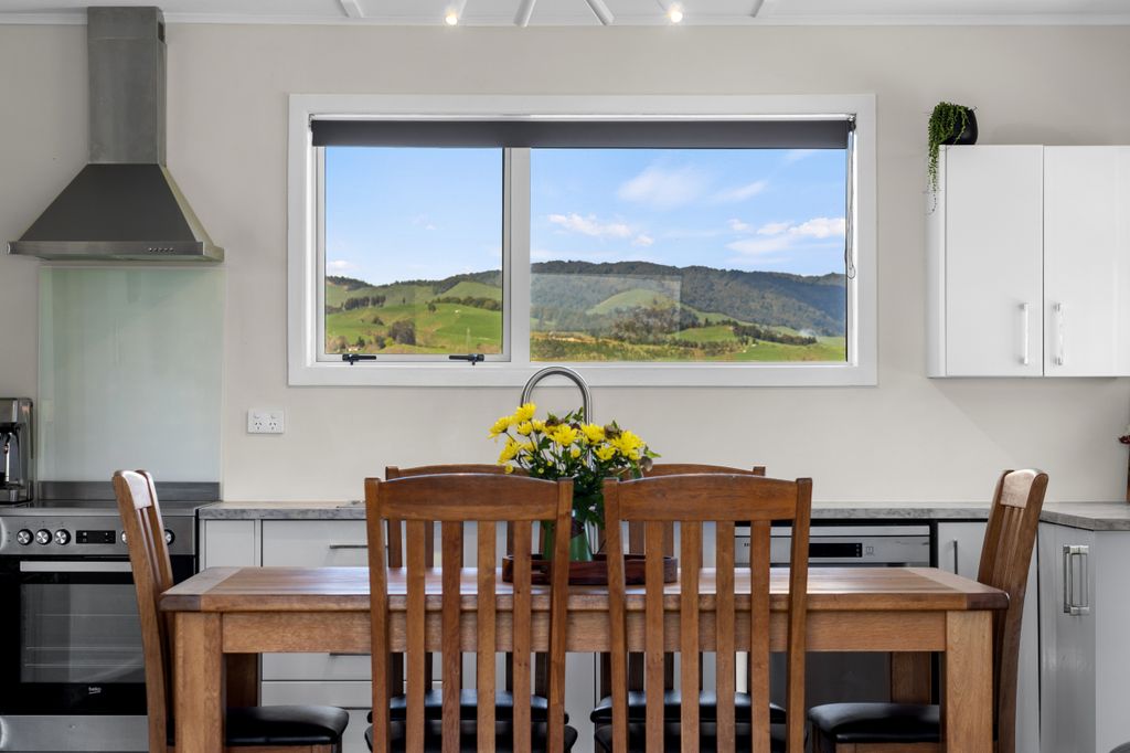 Rural Tranquillity with Room for Toys 3