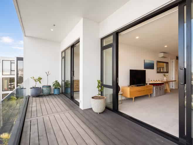(410)202/3 Cavalli Road, Long Bay