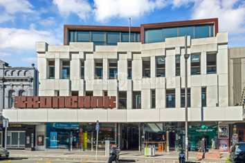 AFFORDABLE 175M² OFFICE IN ICONIC IRONBANK