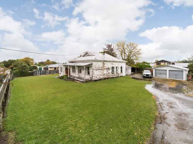 42A Church Street, Feilding