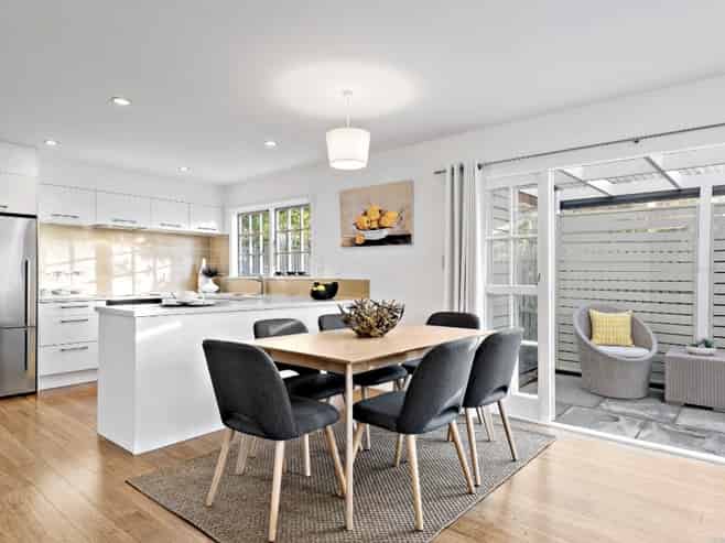 49 Roslyn Terrace, Devonport