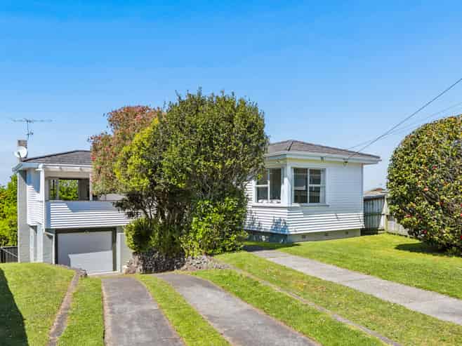 72 Golf Road, New Lynn
