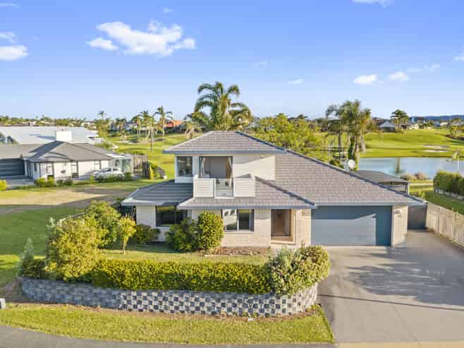 19 Barbados Way, One Tree Point